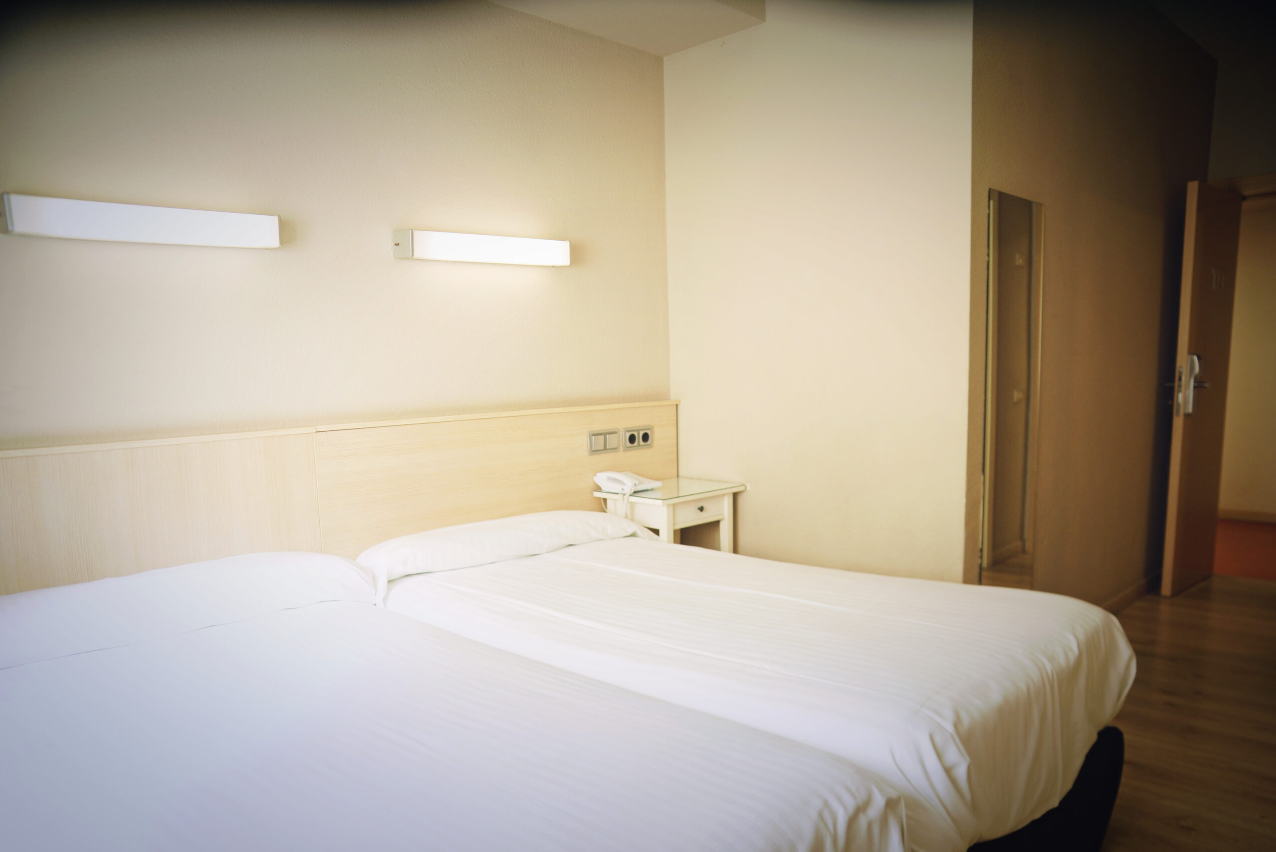 HOTEL ALAIZ HABITACION Doble 4 Scaled